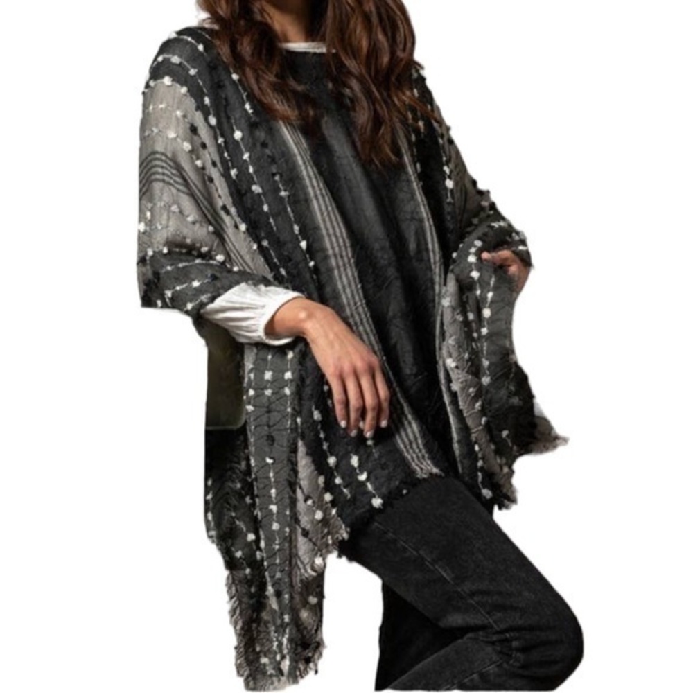 DEMDACO POM FRINGE BLACK WHITE GREY PONCHO CAPE OS